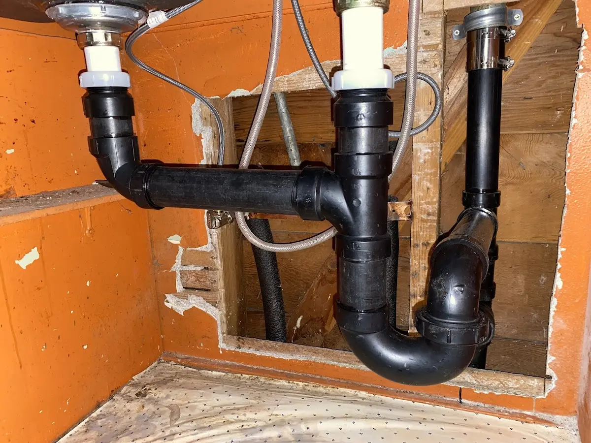 Professional Pipe Bursting equipment and tools on the job in Konterra